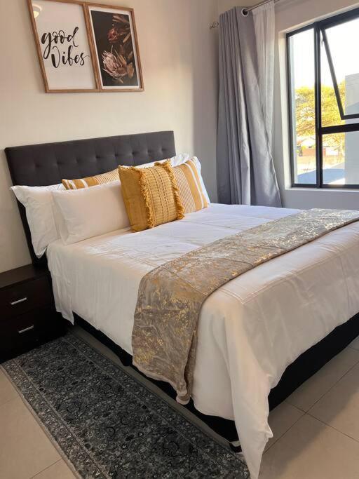 93 On New Unique And Classy Apartment Midrand Bagian luar foto