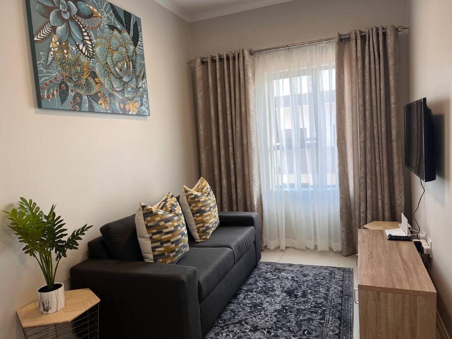 93 On New Unique And Classy Apartment Midrand Bagian luar foto